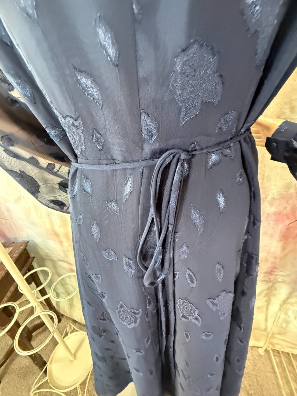 New📌 Lulus Chic & Classy Floral Jacquard Wrap Sheer Long Sleeves Midi Dress - Picture 6 of 16